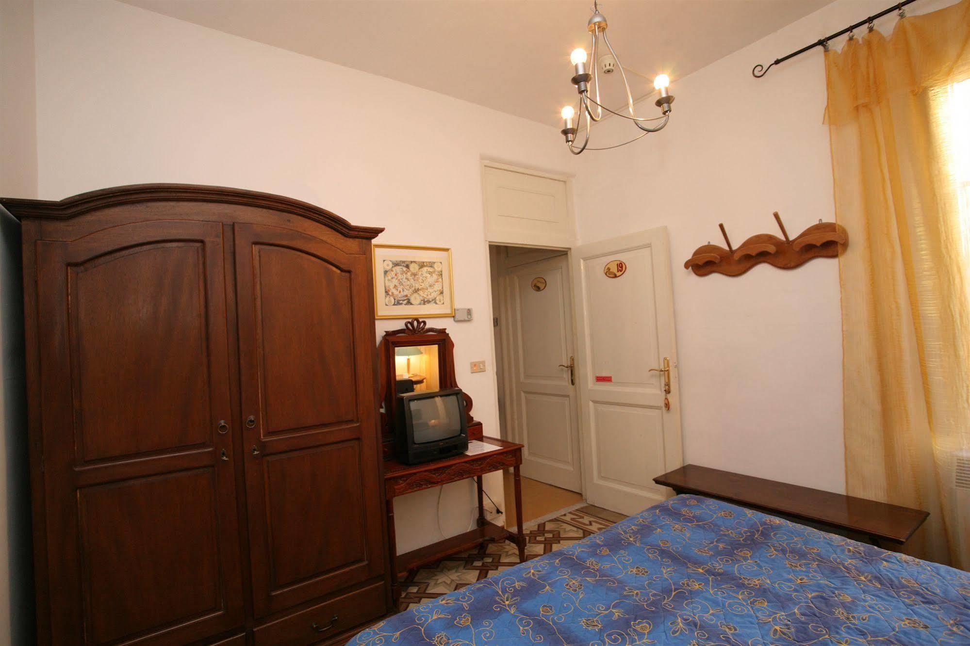 Hotel Roma Scanno Exterior photo