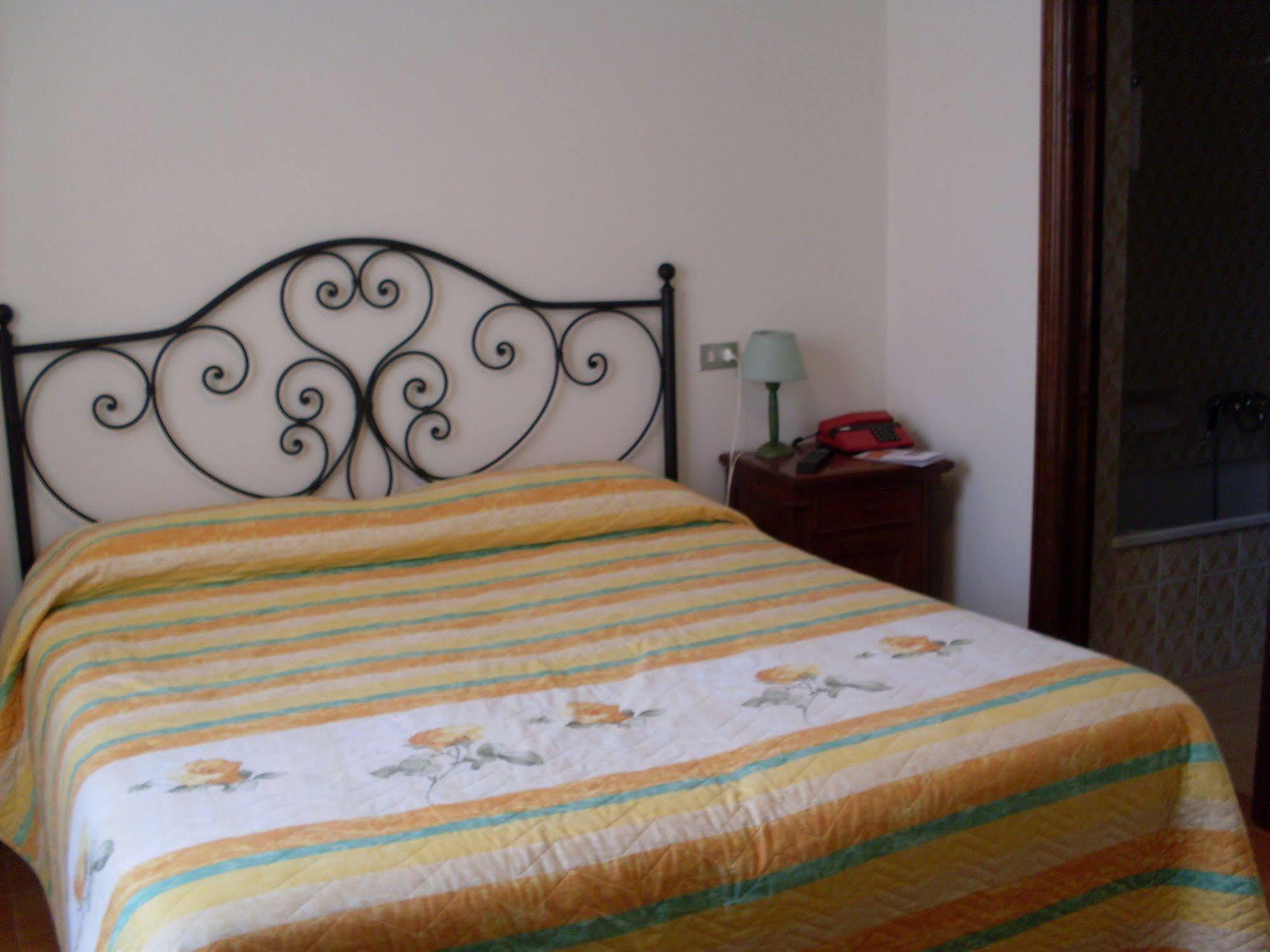 Hotel Roma Scanno Exterior photo