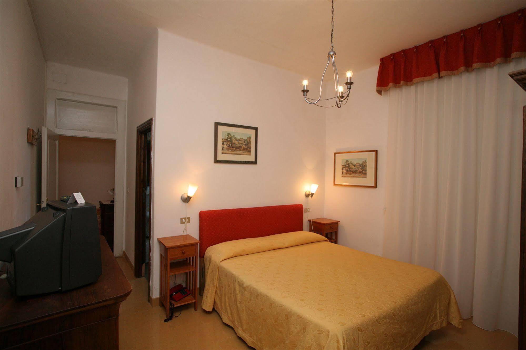Hotel Roma Scanno Exterior photo